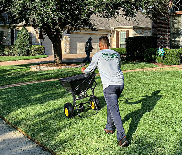 Lawn Fertilization Services Waco Texas | 254 Lawns